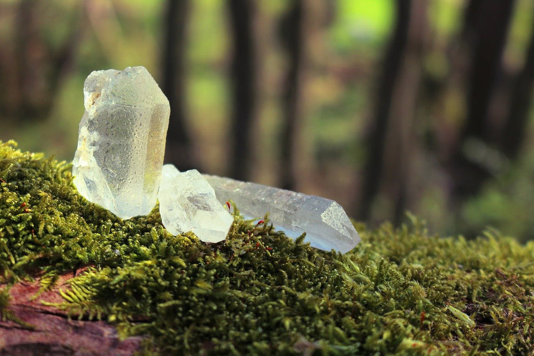 Comment nettoyer et purifier les pierres naturelles ? Suivez le guide ! - Bonheur de Lune