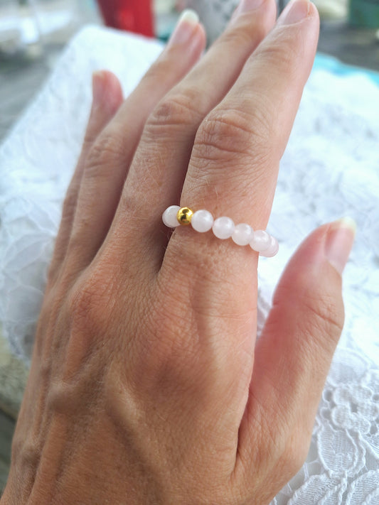 Bague Élastique en Pierres Naturelles de Quartz Rose Amour et Apaisement - Bonheur de Lune