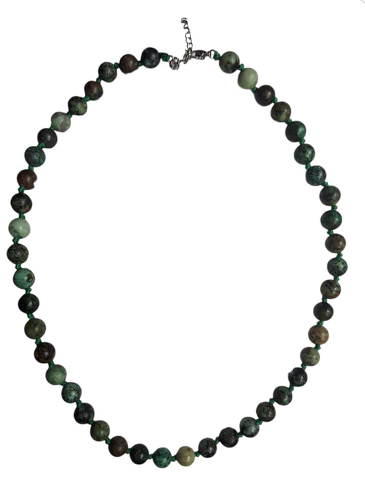 Collier en Turquoise Africaine Authentique - Perles de 8mm, Longueur Ajustable 45-50cm - Expression et Harmonie - Bonheur de Lune